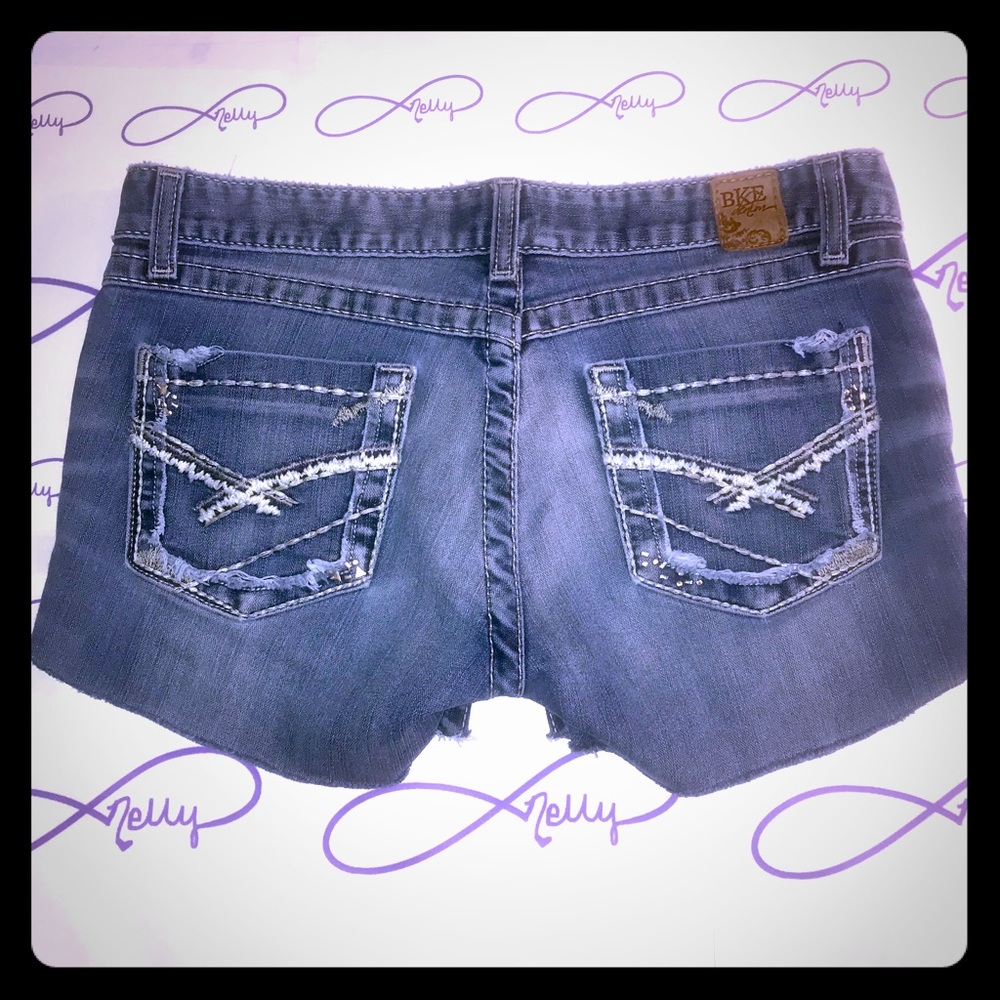 BKE - Womens “Sabrina” Cut-offs - Size 29